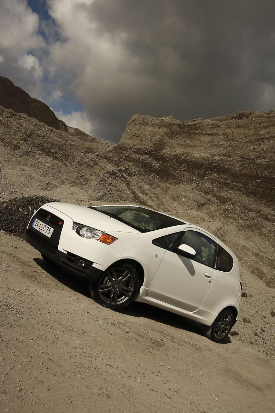  Mitsubishi Colt Ralliart 2009 года  (фото 18 из 60)